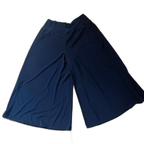 Cabi Pants Womens Medium Black Wide Leg Cropped Pull On M Mid Rise flowy - Picture 1 of 6